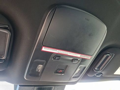 Used 2025 Toyota Camry SE FWD image 27