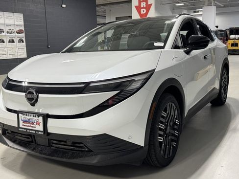New 2026 Nissan Leaf Platinum+ w/ Cargo Package (Platinum+) FWD image 35