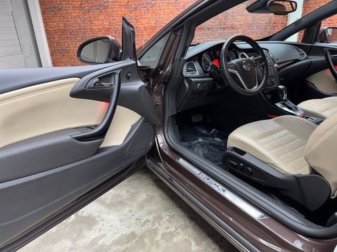 Used 2016 Buick Cascada Premium image 9