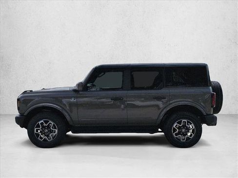New 2026 Ford Bronco Outer Banks image 5