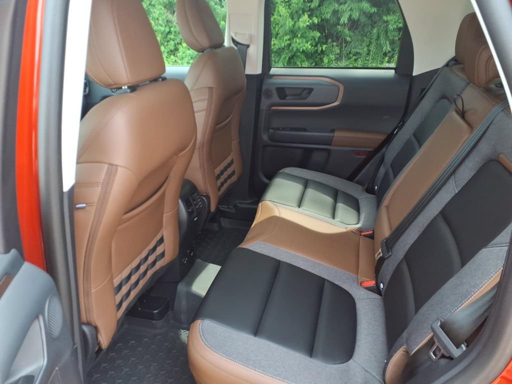 Used 2024 Ford Bronco Sport Outer Banks w/ Tech Package AWD/4WD image 18
