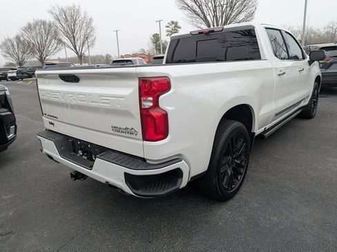 Used 2024 Chevrolet Silverado 1500 High Country w/ High Country Premium Package image 9