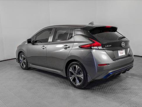 Used 2020 Nissan Leaf SV w/ SV Technology Package image 4