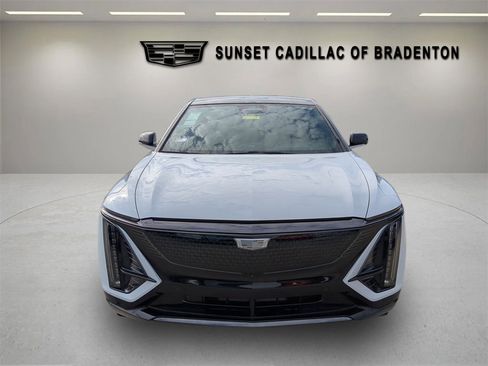 New 2026 Cadillac Lyriq Signature Sport w/ Nappa Leather Package image 2