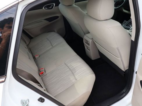Used 2017 Nissan Sentra SV w/ Driver's Assist Package FWD image 17