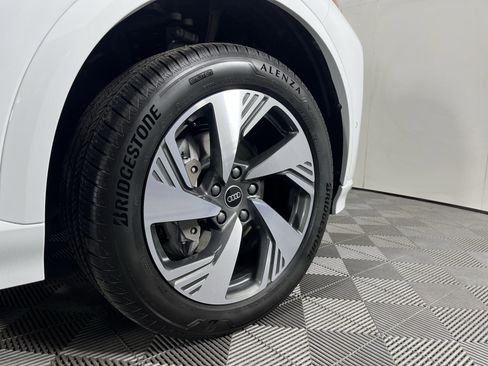 Used 2025 Audi Q6 e-tron Premium Plus w/ Premium Plus image 10