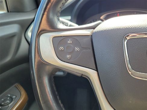 Used 2020 GMC Acadia SLE w/ Driver Convenience Package image 24