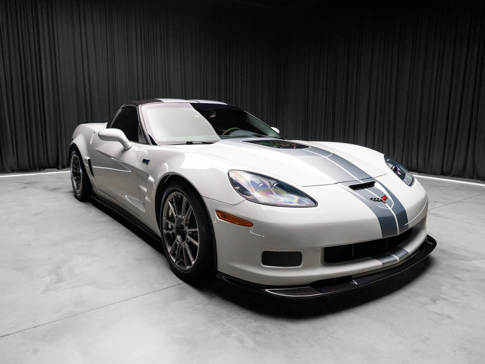 Used 2013 Chevrolet Corvette ZR1 w/ 3ZR Preferred Equipment Group RWD image 8