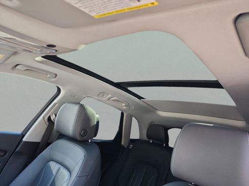 Used 2021 Audi Q5 Premium w/ Convenience Package image 32