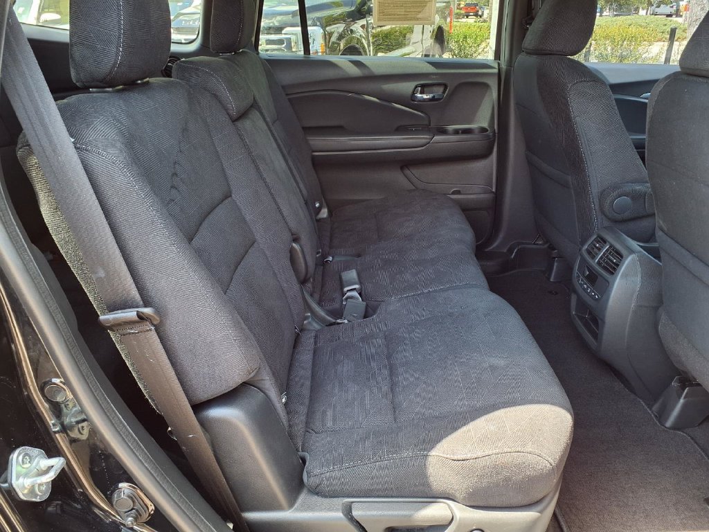 Used 2022 Honda Pilot Sport image 15