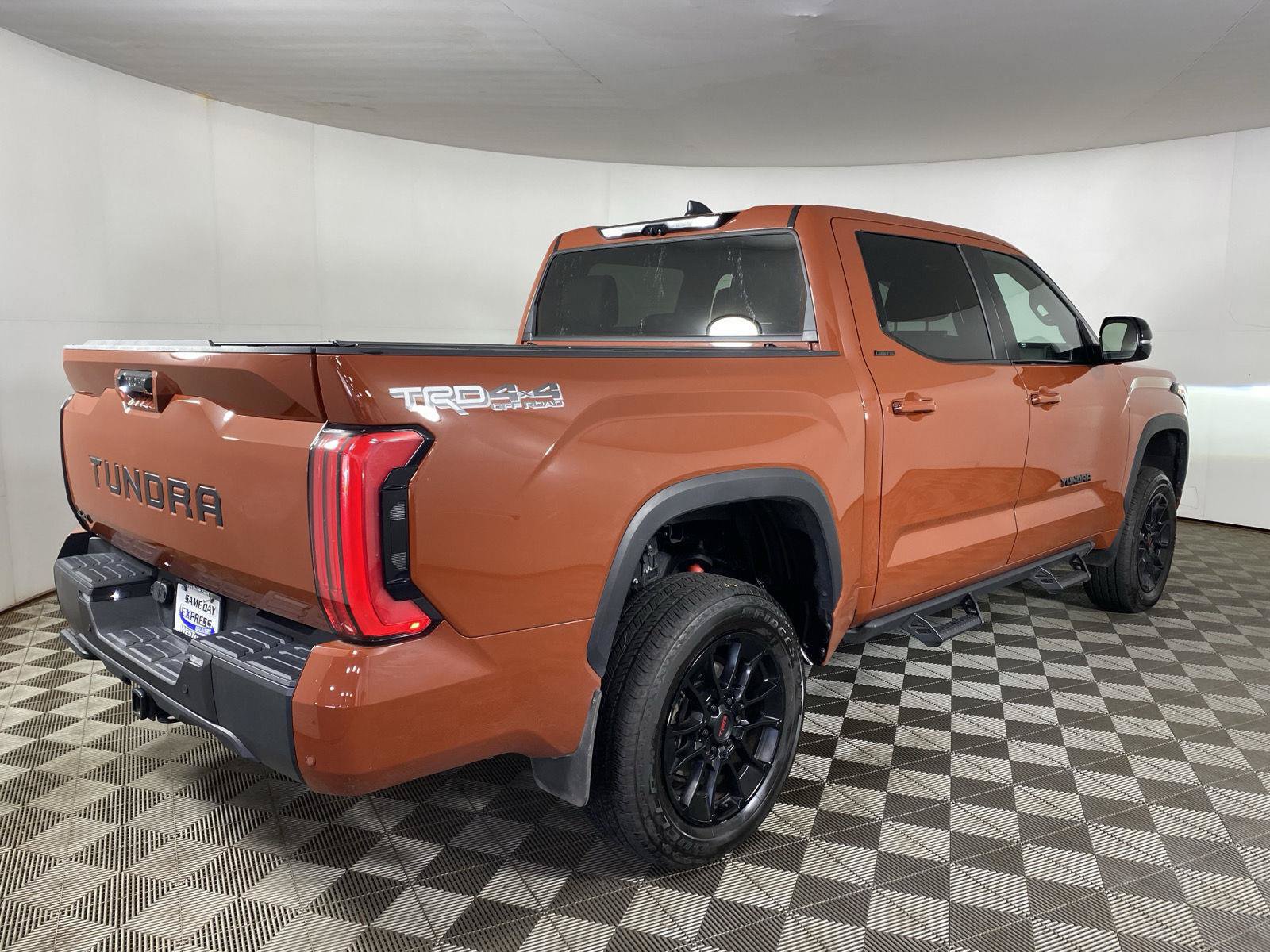 Used 2025 Toyota Tundra Limited w/ TRD Off-Road Package AWD/4WD image 7