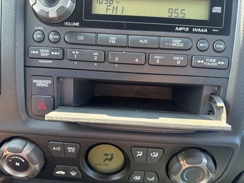 Used 2013 Honda Ridgeline Sport image 26