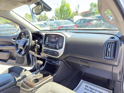 Used 2015 GMC Canyon SLE AWD/4WD image 19
