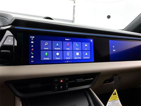 New 2025 Porsche Macan 4S Electric image 10