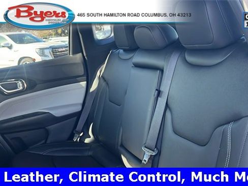 Used 2025 Jeep Compass Limited image 44