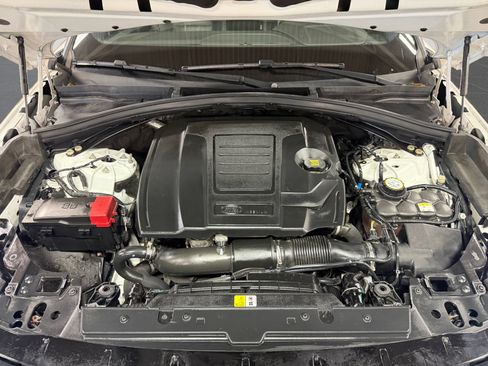 Used 2019 Land Rover Range Rover Velar S AWD/4WD image 26