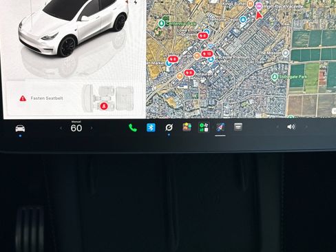 Used 2023 Tesla Model Y Performance AWD/4WD image 30