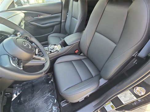 Used 2025 MAZDA CX-30 AWD 2.5 S w/ Preferred Package image 16