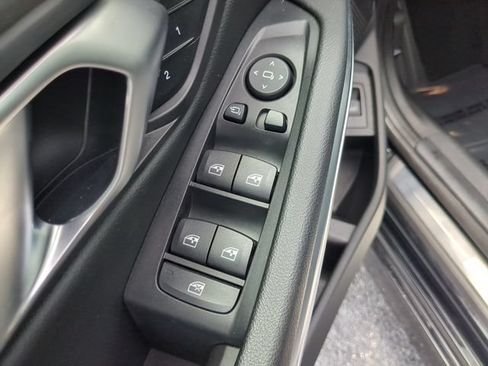 Used 2025 BMW 330i Sedan RWD image 20