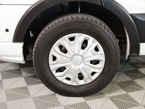 Used 2024 Ford Transit 350 XLT image 17