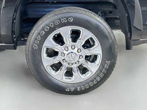 Used 2024 RAM 2500 Limited AWD/4WD image 35