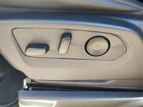 Used 2024 GMC Sierra 1500 SLT image 29