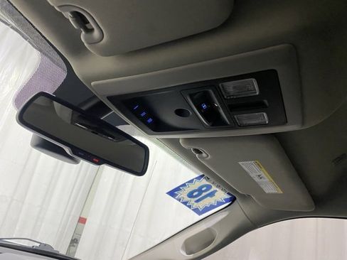 Used 2018 RAM 3500 Big Horn image 22