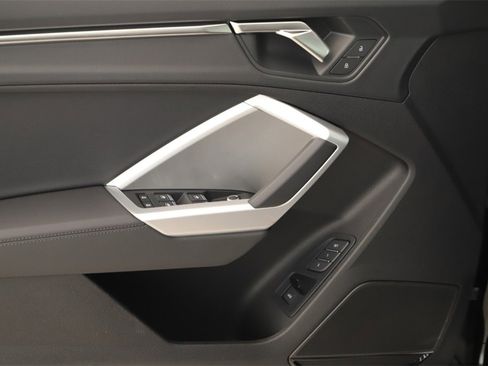 New 2025 Audi Q3 2.0T Premium image 23