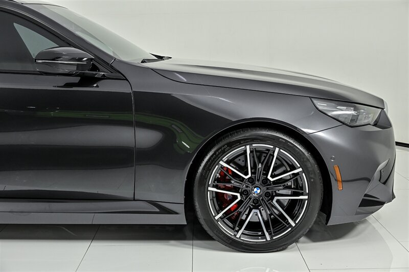 Used 2025 BMW M5 Touring AWD/4WD image 15