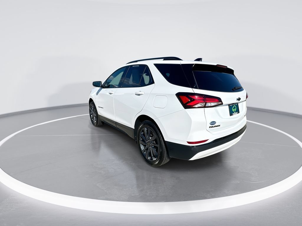 Certified 2024 Chevrolet Equinox RS w/ RS Leather Package AWD/4WD image 6