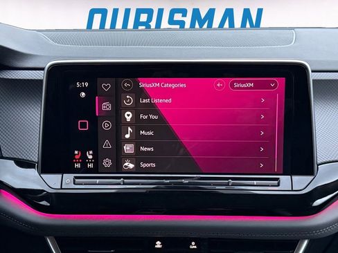 Used 2025 Volkswagen Atlas Peak Edition SE image 14