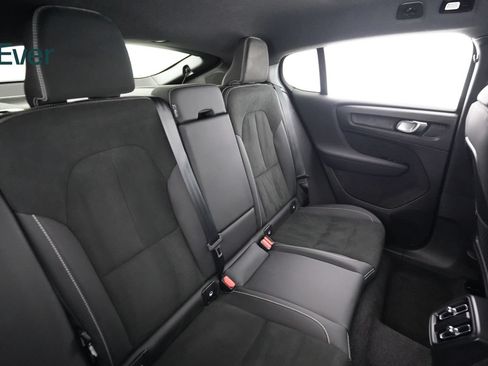 Used 2023 Volvo C40 P8 Recharge Ultimate AWD/4WD image 5