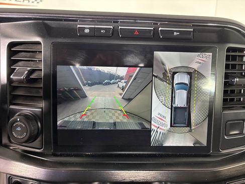 Used 2023 Ford F350 Lariat w/ Tow Technology Package image 13