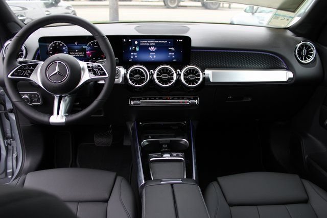 New 2026 Mercedes-Benz GLB 250 4MATIC image 35
