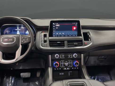Used 2023 GMC Yukon SLT image 11