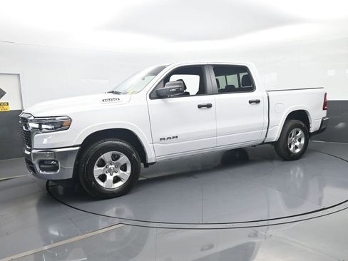Used 2025 RAM 1500 Big Horn AWD/4WD image 2