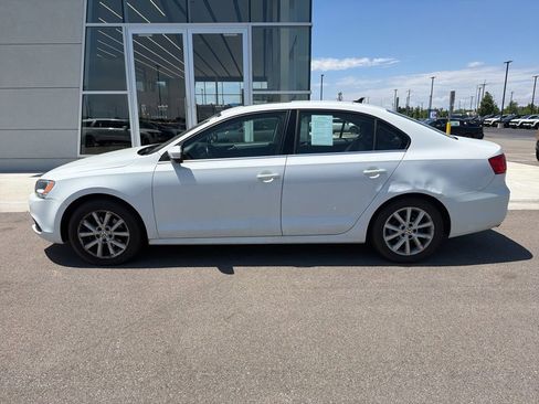Used 2014 Volkswagen Jetta SE FWD image 3