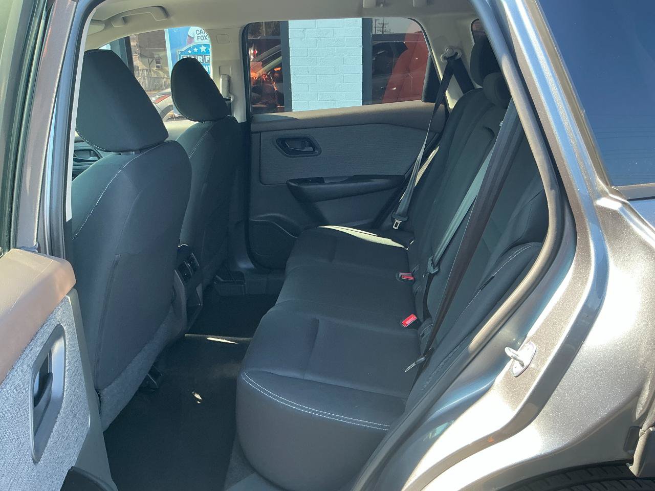 Used 2023 Nissan Rogue S AWD/4WD image 16