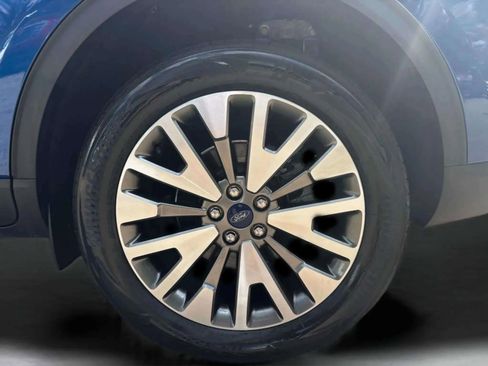 Used 2022 Ford Escape Titanium w/ Class II Trailer Tow Package image 41