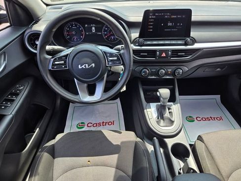 Used 2024 Kia Forte LXS w/ LXS Technology Package FWD image 13