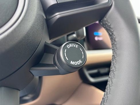 New 2026 Porsche Cayenne image 17