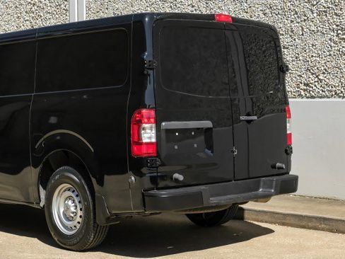 Used 2021 Nissan NV 2500 S image 19