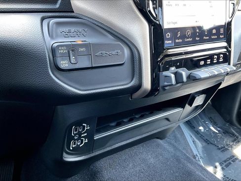 Used 2024 RAM 2500 Laramie w/ Safety Group AWD/4WD image 31