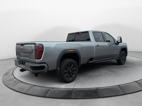 Used 2024 GMC Sierra 2500 AT4 w/ AT4 Premium Plus Package AWD/4WD image 5