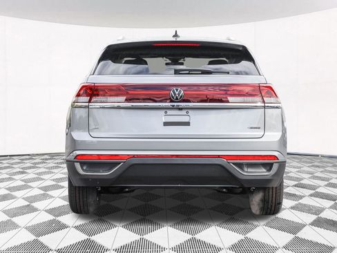 New 2026 Volkswagen Atlas Cross Sport SE image 15