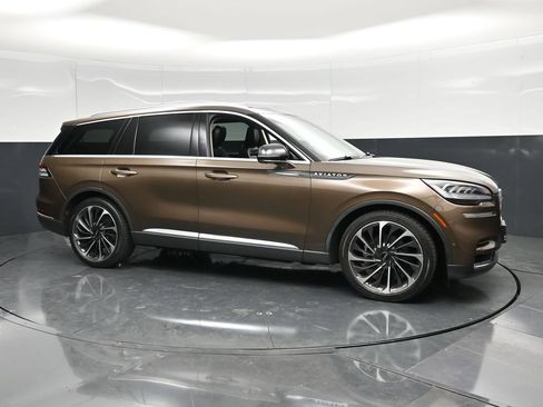 Used 2022 Lincoln Aviator Reserve w/ Equipment Group 201A AWD/4WD image 5