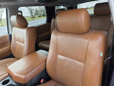 Used 2021 Toyota Sequoia Platinum image 11