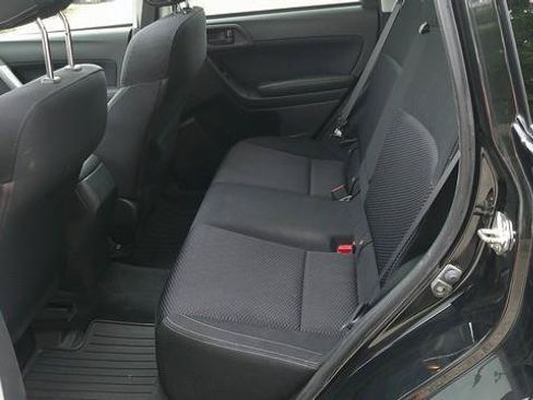 Used 2018 Subaru Forester 2.5i Premium AWD/4WD image 9