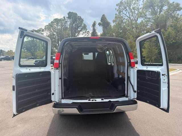 Used 2025 GMC Savana 2500 w/ Driver Convenience Package RWD image 16