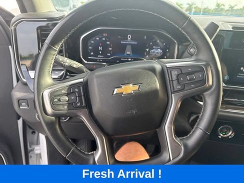 Used 2024 Chevrolet Silverado 1500 LT RWD image 5